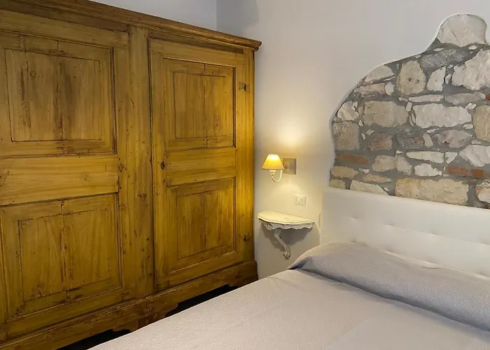 Unique Rooms